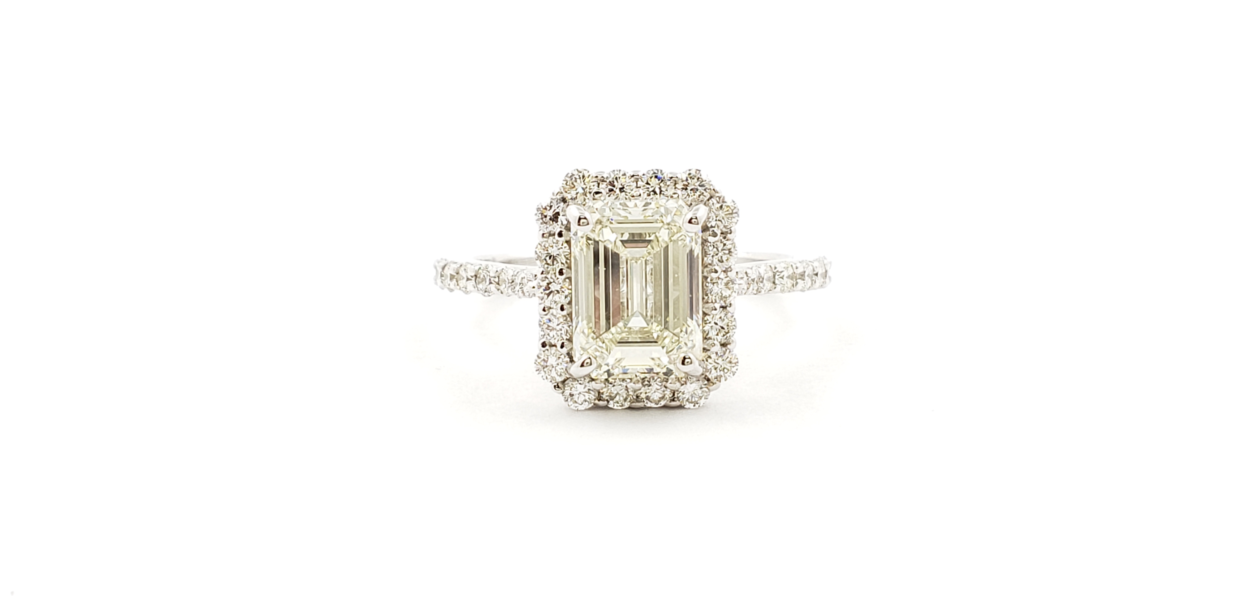 Emerald & Round Diamond Halo Ring